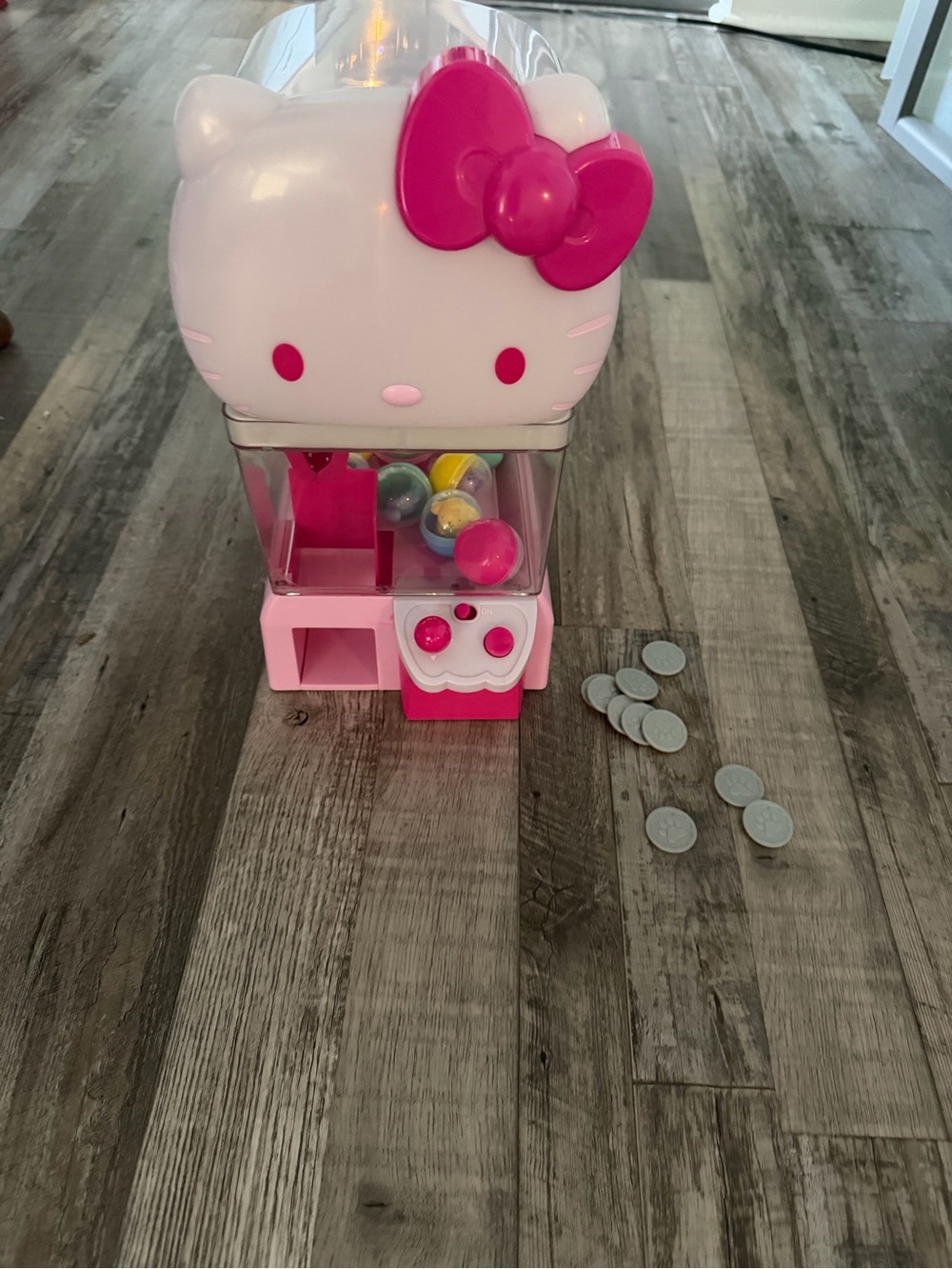 Hello Kitty Pink and White Capsule Vending Toy
